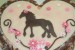 nahý dort fríský kůň detail